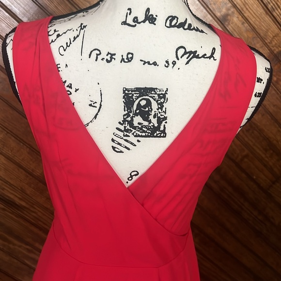 Women's Dress Open Back Midi Elequent Dress Red Size 8 - Picture 4 of 4